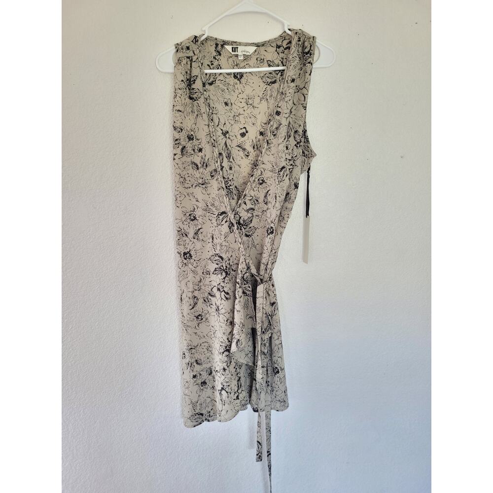 Kut From the Kloth Green Floral Wrap Dress‎ size XL Braided neck line #P3